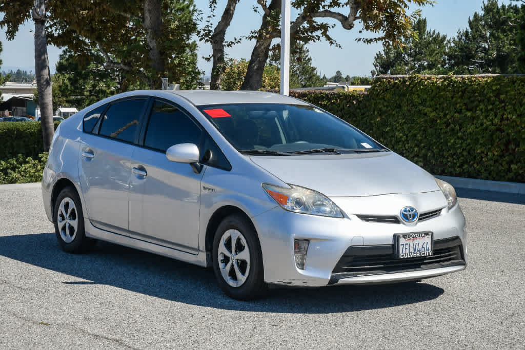 Used 2014 Toyota Prius Three FWD image 3