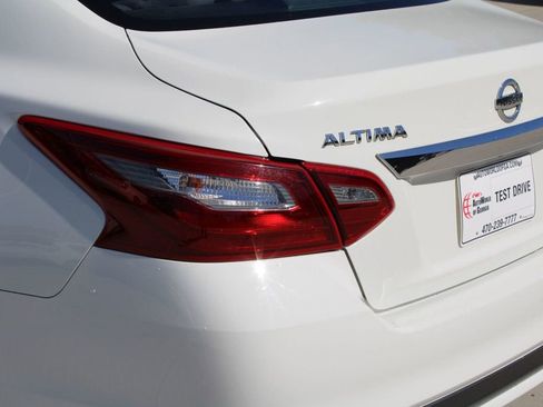 Used 2018 Nissan Altima 2.5 SV image 21