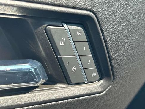 Certified 2024 GMC Canyon AT4X image 28