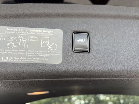 Used 2021 INFINITI QX50 Luxe FWD image 32
