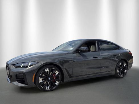 New 2026 BMW M440i w/ Premium Package image 3
