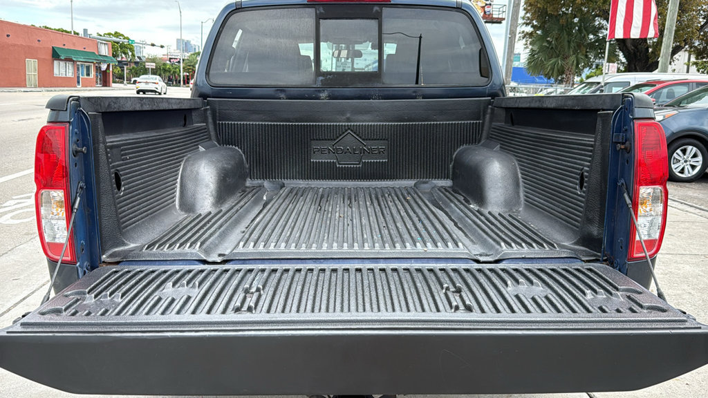 Used 2016 Nissan Frontier Desert Runner RWD image 9