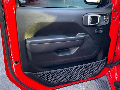 Used 2023 Jeep Wrangler Sport S image 22