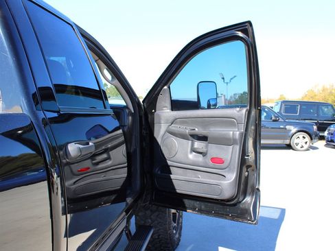 Used 2003 Dodge Ram 2500 Truck ST image 34