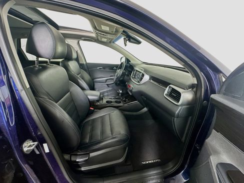 Used 2020 Kia Sorento EX FWD image 31