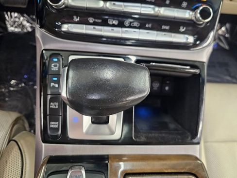 Used 2017 Genesis G90 5.0 Ultimate image 19