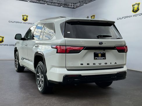 Used 2023 Toyota Sequoia Platinum image 7