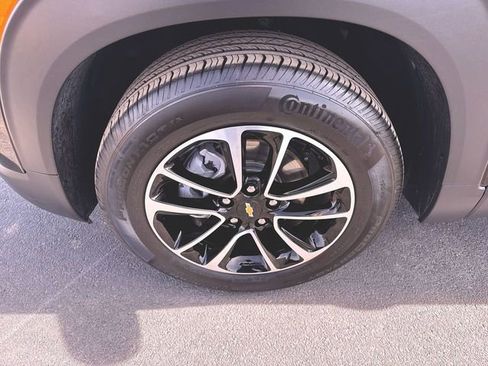 Used 2025 Chevrolet TrailBlazer LT image 29