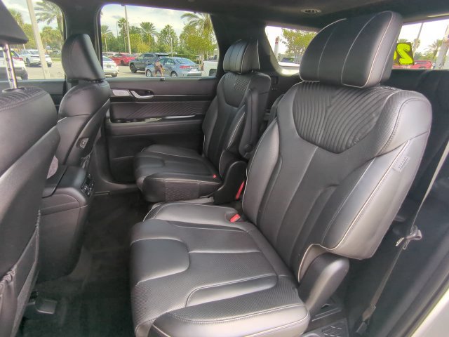 Used 2024 Hyundai Palisade Calligraphy FWD image 17