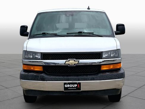 Used 2020 Chevrolet Express 2500 LT w/ LT Preferred Equipment Group RWD image 4
