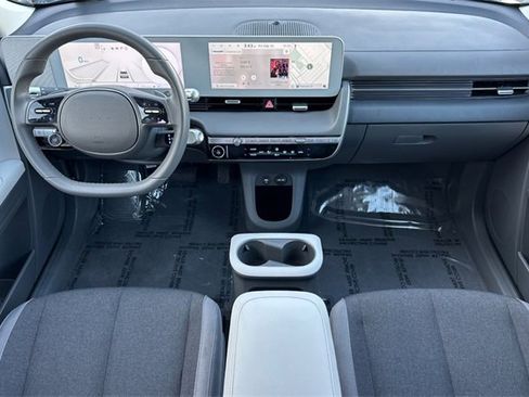 Used 2024 Hyundai Ioniq 5 SE image 15