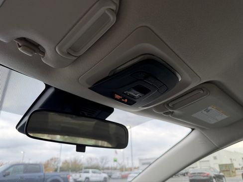 Certified 2025 Toyota Corolla LE image 27