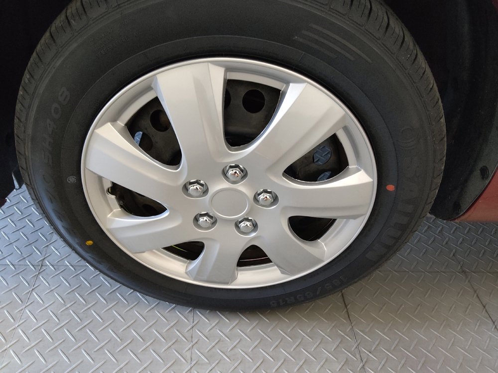 Used 2019 Nissan Versa SV FWD image 31