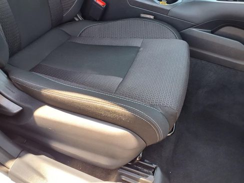 Used 2024 Subaru Outback Premium AWD/4WD image 19