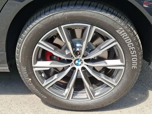 Used 2022 BMW X6 M50i w/ Executive Package AWD/4WD image 10
