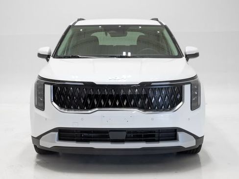 Certified 2026 Kia Carnival EX FWD image 4