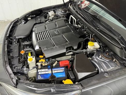 Used 2019 Subaru Outback 3.6R Limited AWD/4WD image 30