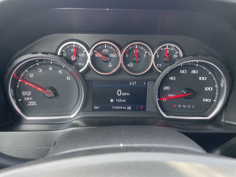 Used 2021 Chevrolet Silverado 1500 RST image 11