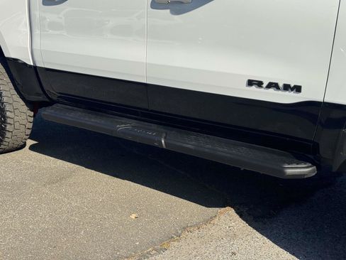 Used 2022 RAM 1500 Big Horn AWD/4WD image 10