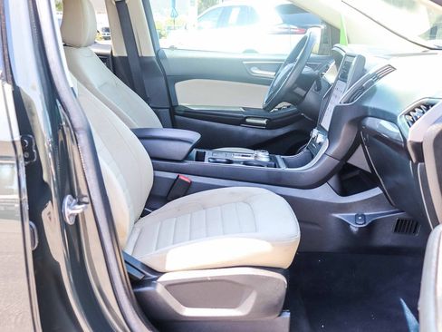 Certified 2023 Ford Edge SE w/ Black Appearance Package AWD/4WD image 16