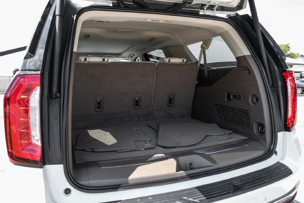 Used 2021 GMC Yukon XL Denali w/ Denali Premium Package RWD image 61
