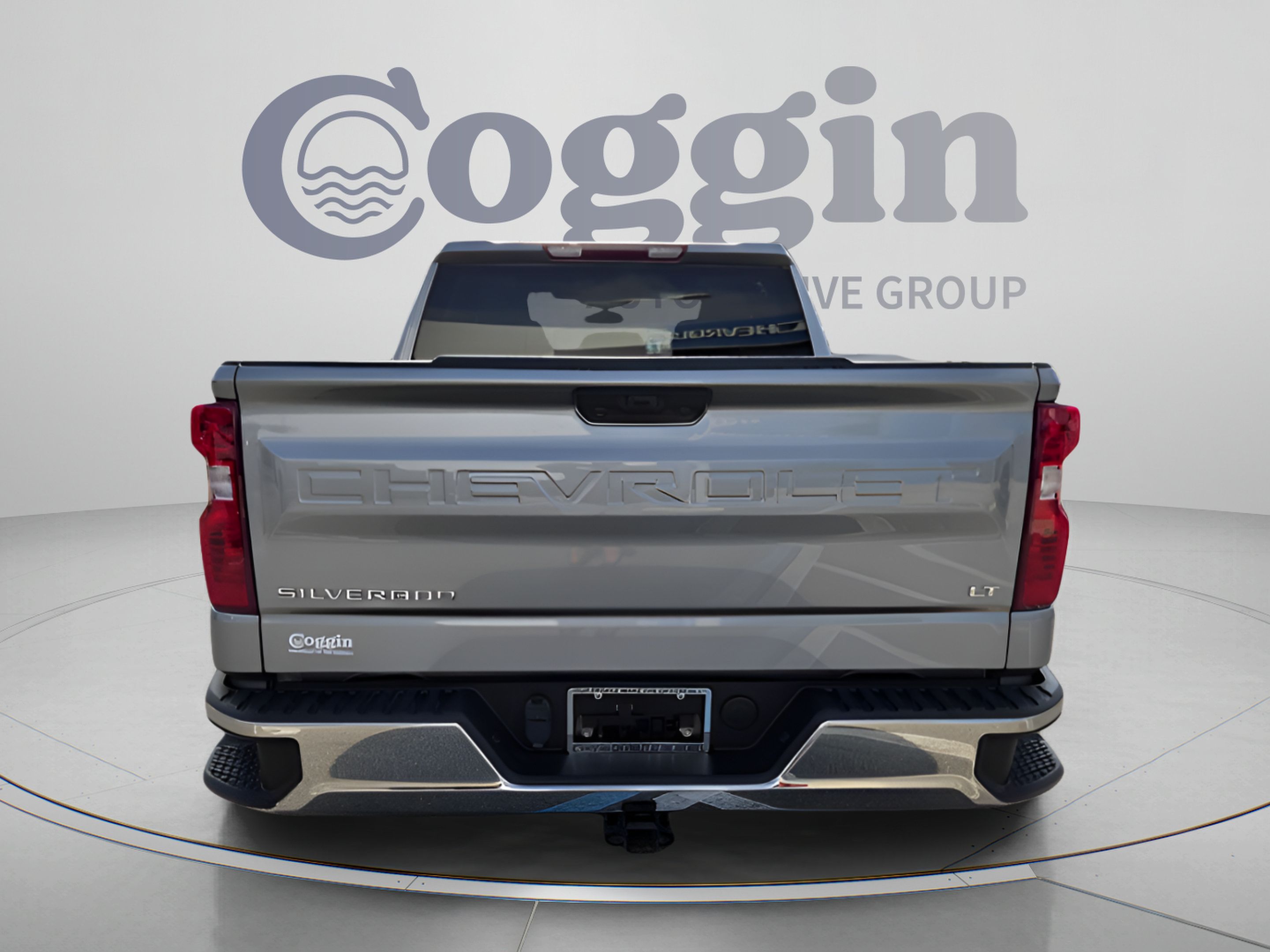 Used 2025 Chevrolet Silverado 1500 LT AWD/4WD image 4