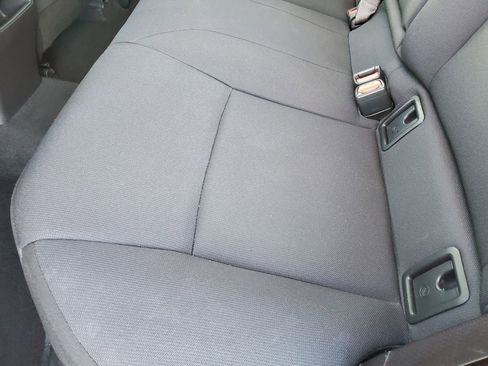 Used 2021 Toyota Corolla LE image 11