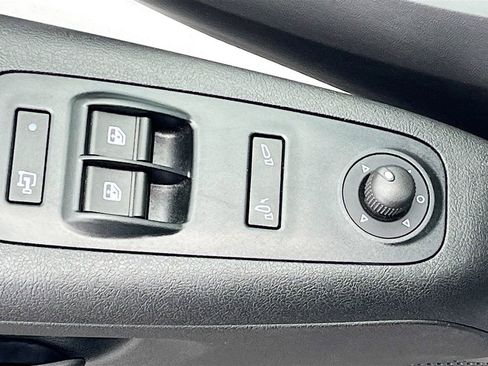 Used 2025 RAM ProMaster 1500 w/ Convenience Group FWD image 17