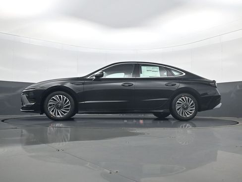 New 2026 Hyundai Sonata Limited image 28