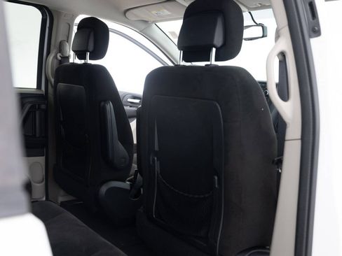Used 2016 Dodge Grand Caravan SE w/ Quick Order Package 29E SE FWD image 30