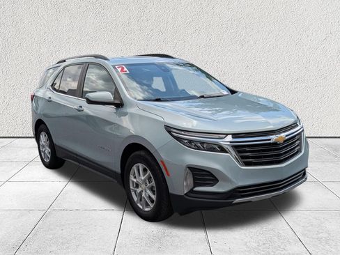 Used 2022 Chevrolet Equinox LT FWD image 1