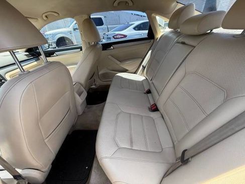 Used 2015 Volkswagen Passat 1.8T Limited Edition image 13