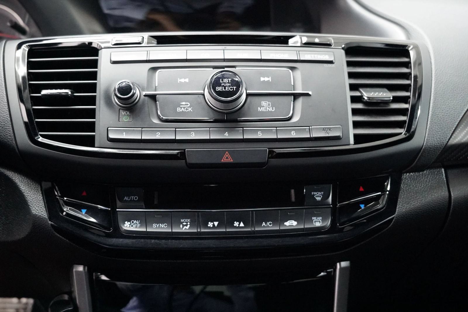 Used 2017 Honda Accord Sport image 20