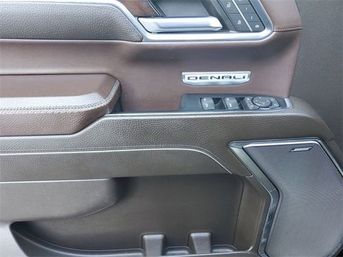 Used 2024 GMC Sierra 1500 Denali image 17
