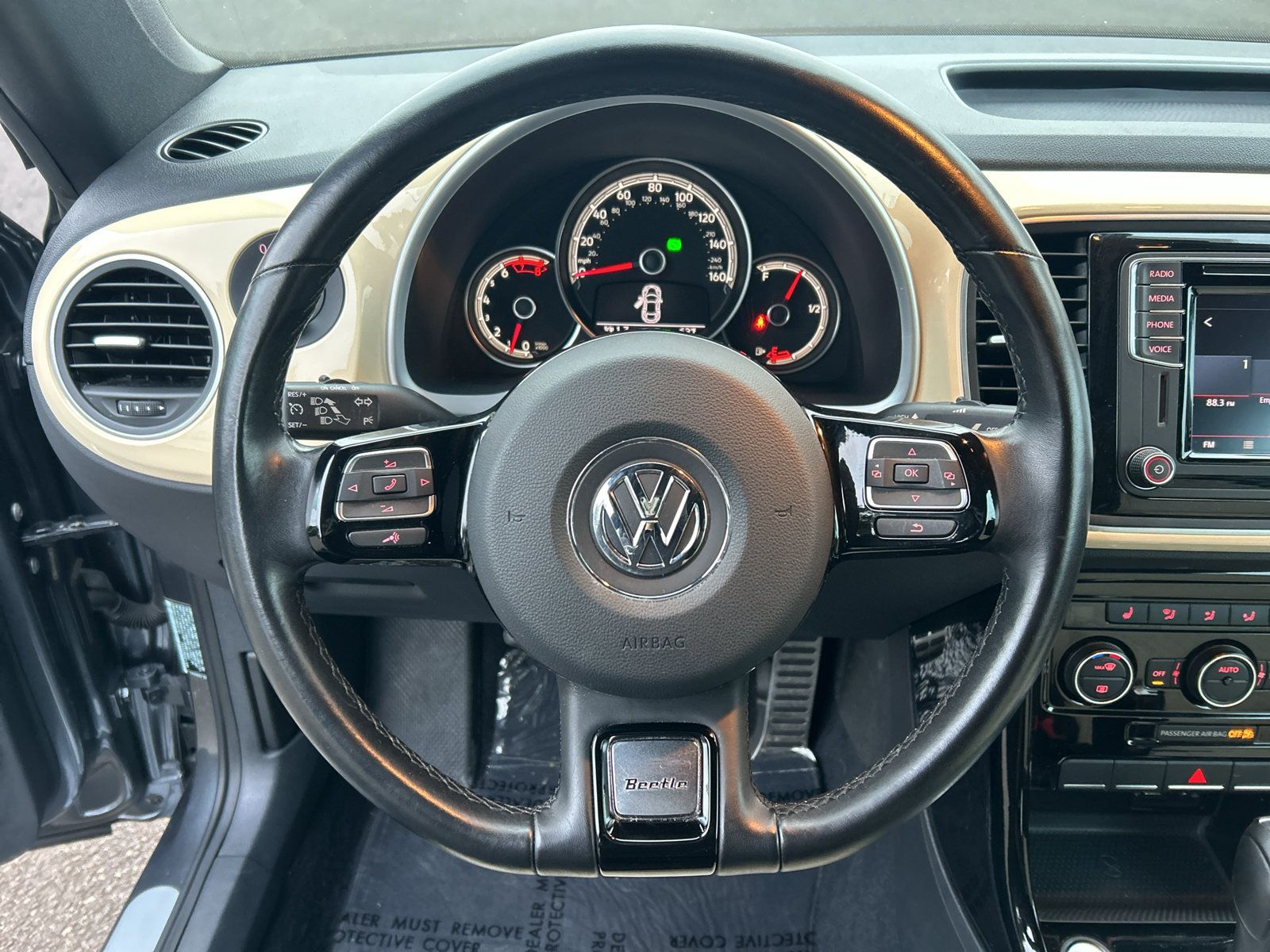 Used 2019 Volkswagen Beetle 2.0T SE FWD image 14