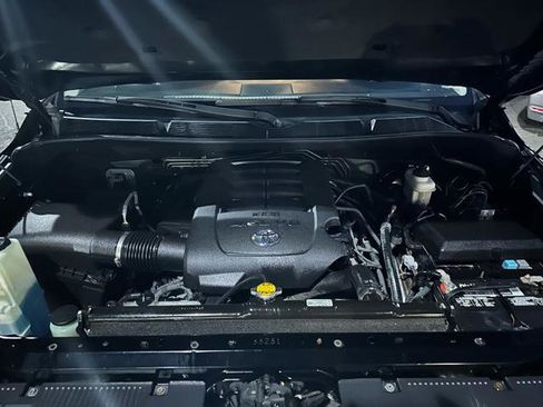 Used 2015 Toyota Tundra SR5 image 24