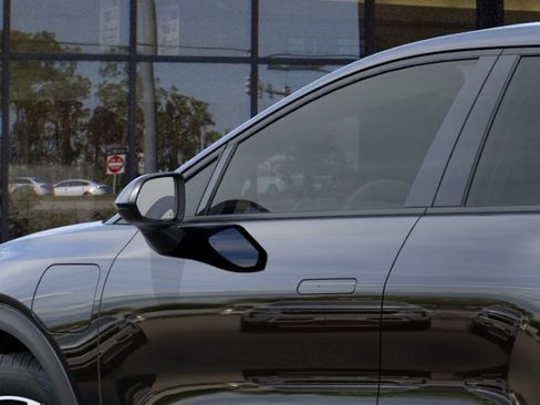 New 2026 Chevrolet Equinox EV LT image 36