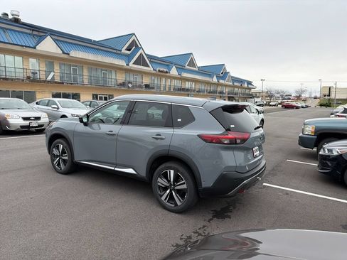 Used 2023 Nissan Rogue SL w/ SL Premium Package AWD/4WD image 7