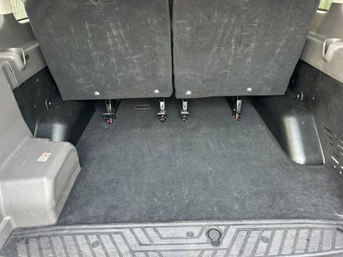 Used 2023 Ford Transit 350 XLT image 16