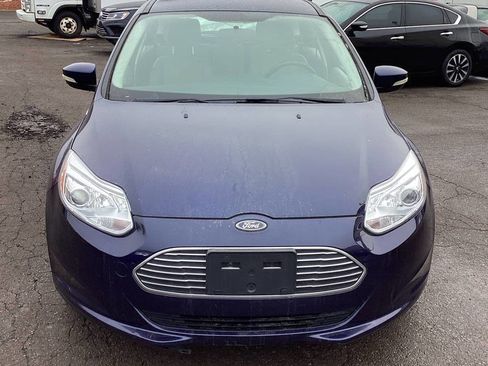 Used 2017 Ford Focus Electric Hatchback image 3