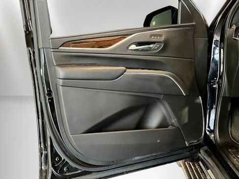 Used 2023 Cadillac Escalade Sport Platinum w/ LPO, ONYX Package image 15