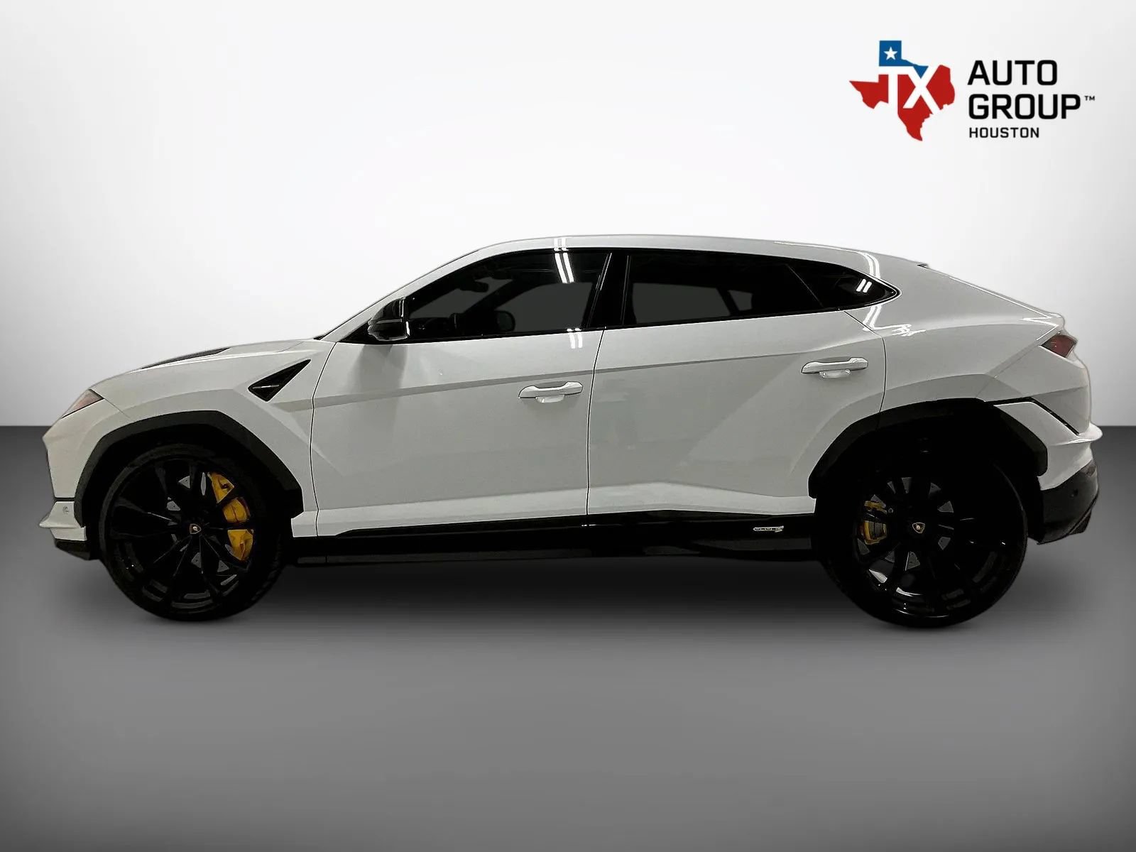 Used 2024 Lamborghini Urus S AWD/4WD image 9