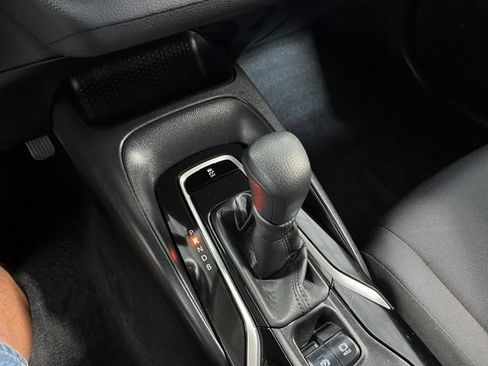 Used 2021 Toyota Corolla LE FWD image 29