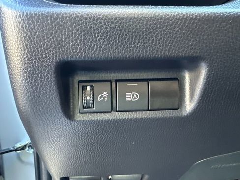 Certified 2025 Toyota RAV4 LE image 28