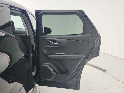 Used 2025 Chevrolet Blazer LT FWD image 26
