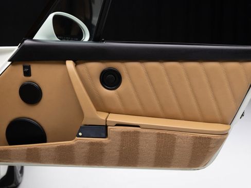 Used 1994 Porsche 911 Carrera 4 image 47