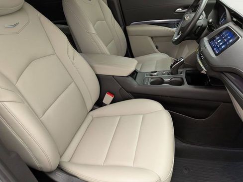 Certified 2023 Cadillac XT4 Luxury FWD image 24