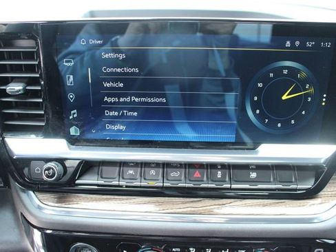 Used 2024 Chevrolet Silverado 1500 LT image 25