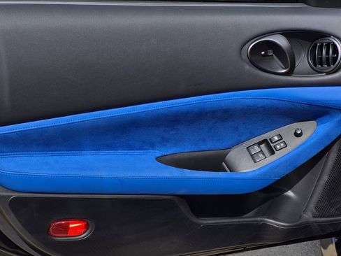 Used 2024 Nissan Z Performance w/ Floor Mat Package RWD image 16