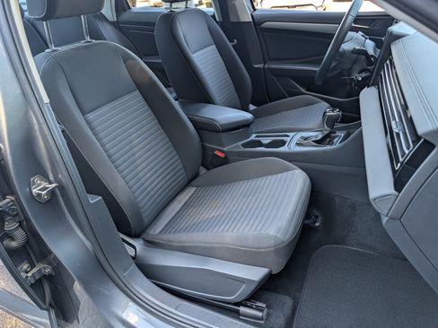 Used 2026 Volkswagen Jetta S FWD image 19